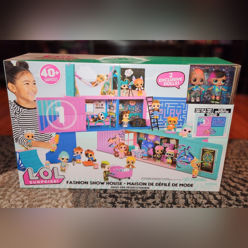 NEW LOL Suprise Fashion Show House